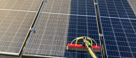 solar maintenance of power plant